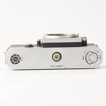 Load image into Gallery viewer, Nikon F Eye Level 35mm SLR Film Camera Silver Body
