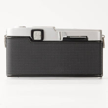 Load image into Gallery viewer, Olympus PEN F / F.Zuiko Auto-s 38mm f/1.8
