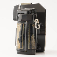 Load image into Gallery viewer, Contax 139 Quartz black 35mm SLR Film Camera
