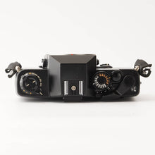 Load image into Gallery viewer, Contax RTS 35mm SLR Film Camera
