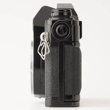 Load image into Gallery viewer, Canon FTb QL black Body / Canon Lens FD 50mm f/1.8 s.c.

