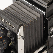 Load image into Gallery viewer, Mamiya C330 Professional / MAMIYA-SEKOR DS 105mm f/3.5
