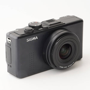 SIGMA DP1s / Sigma Lens 16.6mm f/4