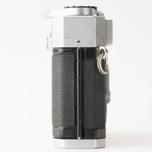 Load image into Gallery viewer, Canon Model 7 35mm Rangefinder Film Camera
