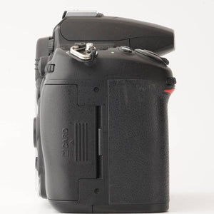 ニコン Nikon D7000 デジタル一眼レフ /  DX AF-S NIKKOR 18-200mm F3.5-5.6G ED