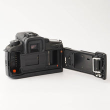 Load image into Gallery viewer, Canon EOS 7S Body SLR Film Camera
