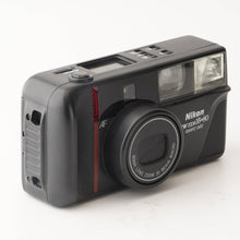 Load image into Gallery viewer, Nikon TW ZOOM QUARTZ DATE / ZOOM 35-80mm MACRO
