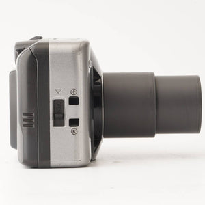 Canon Autoboy Luna 105 / Canon Zoom Lens 38-105mm