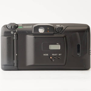 Canon Autoboy Luna 105 / Canon Zoom Lens 38-105mm