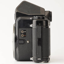 Load image into Gallery viewer, Pentax 6x7 Eye Level Mirror up / Super-Multi-Coated TAKUMAR 6X7 105mm f/2.4
