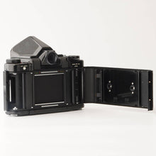 Load image into Gallery viewer, Pentax 6x7 Eye Level Mirror up / Super-Multi-Coated TAKUMAR 6X7 105mm f/2.4
