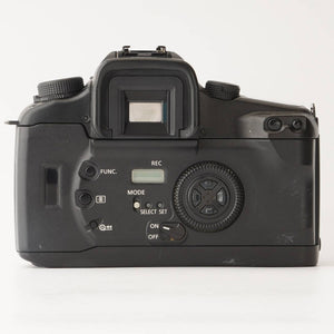 Canon EOS 7 / Tokina AF 19-35mm F3.5-4.5