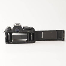 画像をギャラリービューアに読み込む, ニコン Nikon FA ボディ 35mm 一眼レフフィルムカメラ
