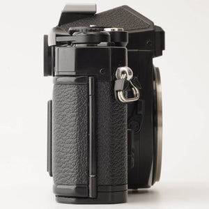 Nikon FE2 Black Body / Series E 36-72mm f/3.5