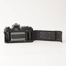 Load image into Gallery viewer, Nikon FE2 Black Body / Series E 36-72mm f/3.5
