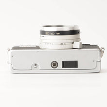 Load image into Gallery viewer, Canon Canonet QL17 G-III QL / Canon Lens 40mm f/1.7
