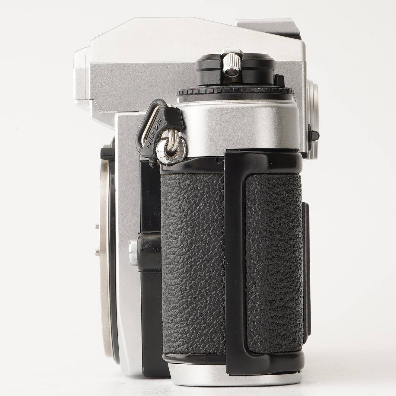 ニコン Nikon FA ボディ 35mm フィルム一眼レフカメラ – Natural