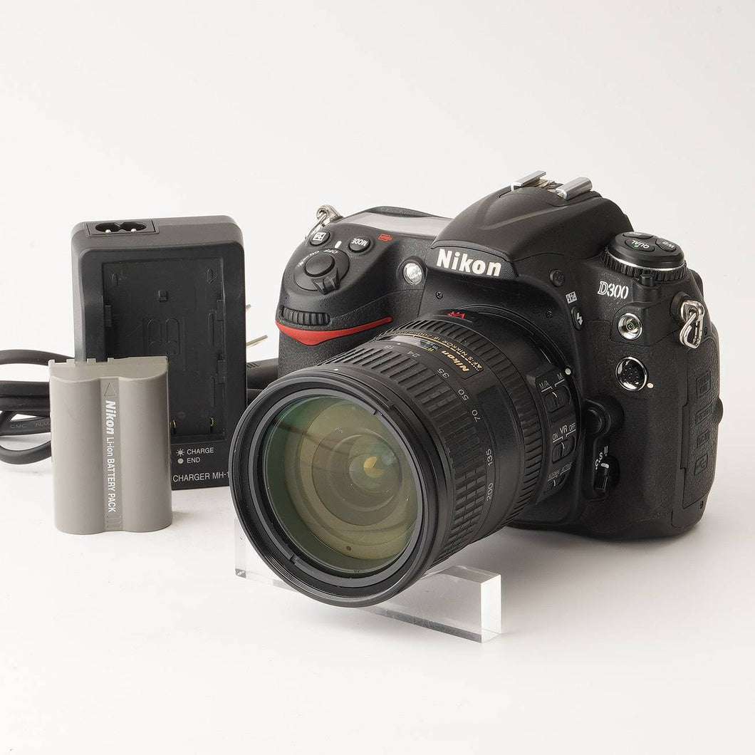 ニコン Nikon D300 / AF-S DX Nikkor 18-200mm F3.5-5.6 G ED VR