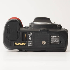 ニコン Nikon D300 / AF-S DX Nikkor 18-200mm F3.5-5.6 G ED VR