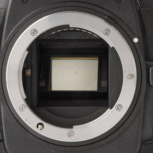 ニコン Nikon D300 / AF-S DX Nikkor 18-200mm F3.5-5.6 G ED VR
