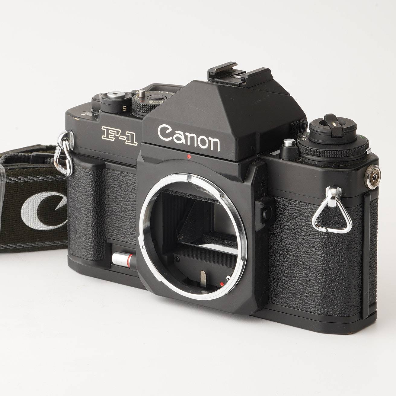 キヤノン Canon New F-1 アイレベル 35mm 一眼レフフィルムカメラ 