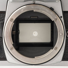 画像をギャラリービューアに読み込む, ニコン Nikon New FM2 後期 35mm 一眼レフ フィルムカメラ
