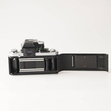画像をギャラリービューアに読み込む, ニコン Nikon F2 フォトミック A Photomic A ボディ 35mm 一眼レフフィルムカメラ
