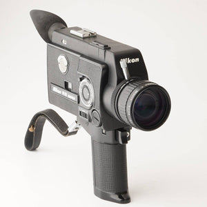 Nikon R8 SUPER ZOOM