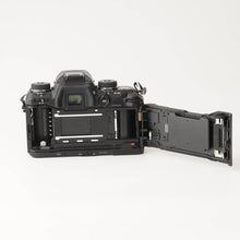 画像をギャラリービューアに読み込む, ミノルタ Minolta α-7 alpha-7 ボディ 35mm 一眼レフフィルムカメラ ブラック
