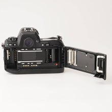 Load image into Gallery viewer, Nikon F100  / AF NIKKOR 28-105mm f/3.5-4.5D
