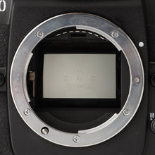 Load image into Gallery viewer, Nikon F100  / AF NIKKOR 28-105mm f/3.5-4.5D
