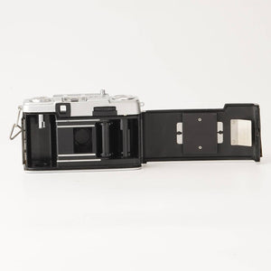 Olympus PEN EE2 / D.Zuiko 28mm f/3.5