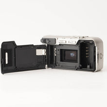画像をギャラリービューアに読み込む, 富士フイルム Fujifilm Silvi 1600 / Super-EBC Fujinon Zoom 38-160mm

