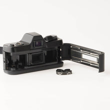 Load image into Gallery viewer, Pentax Auto 110 / PENTAX-110 PF 18mm f/2.8 / PENTAX-110 24mm f/2.8
