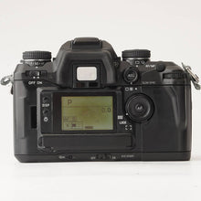 画像をギャラリービューアに読み込む, ミノルタ Minolta α-7 alpha-7/ VC-7 縦位置グリップ
