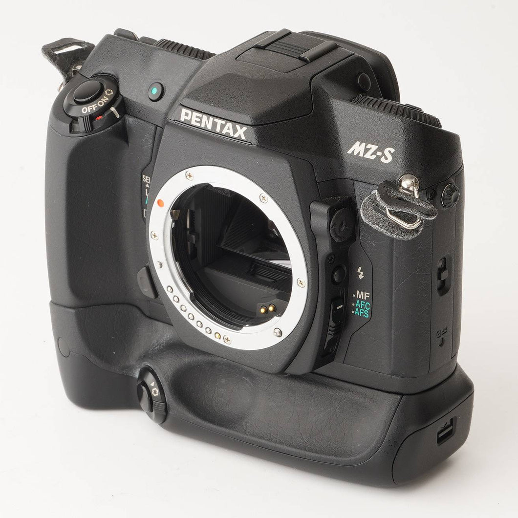 Pentax MZ-S Body / Battery Grip BG-10