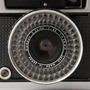 Olympus PEN EE 3 / D.Zuiko 28mm f/3.5