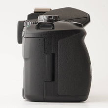 Load image into Gallery viewer, Olympus E-510 / Zuiko Digital 14-42mm f/3.5-5.6
