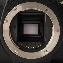 Load image into Gallery viewer, Olympus E-510 / Zuiko Digital 14-42mm f/3.5-5.6
