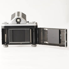 画像をギャラリービューアに読み込む, PENTACON Six TL / Carl Zeiss JENA BIOMETAR 80mm F2.8 / ウエストレベルファインダー
