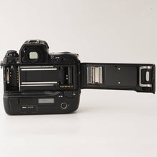 画像をギャラリービューアに読み込む, ニコン Nikon F5 ボディ 一眼レフフィルムカメラ
