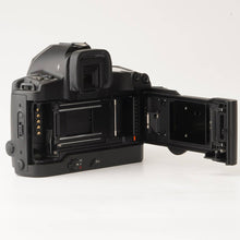 画像をギャラリービューアに読み込む, キヤノン Canon EOS 3 フィルム一眼レフカメラ
