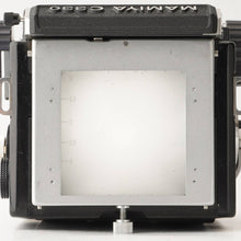 Load image into Gallery viewer, Mamiya C330 Professional / MAMIYA-SEKOR DS 105mm f/3.5 Blue Dot / CdS Magnifying Hood Finder
