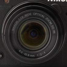 Load image into Gallery viewer, Nikon COOLPIX P7700 Black
