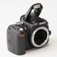 Load image into Gallery viewer, Nikon D60 / AF-S DX NIKKOR 18-55mm F3.5-5.6G VR Black
