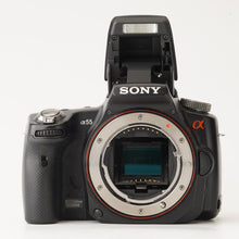 Load image into Gallery viewer, Sony α55 / DT 55-200mm f/4-5.6 SAM
