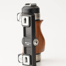 Load image into Gallery viewer, Pentax 6X7 Wood Hand Grip For 67 6x7
