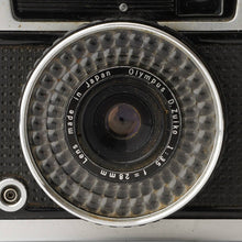 Load image into Gallery viewer, Olympus PEN EE3 / D.Zuiko 28mm f/3.5
