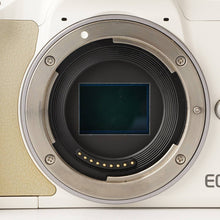 Load image into Gallery viewer, Canon EOS Kiss M / EF-M 15-45mm f/3.5-6.3 IS STM / EF-M 55-200mm f/4.5-6.3 IS STM
