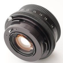 Load image into Gallery viewer, PENTACON Six TL / Carl Zeiss JENA BIOMETAR 80mm f/2.8
